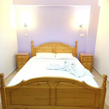 Muestakil Oezel Havuzlu Villa Fethiye
